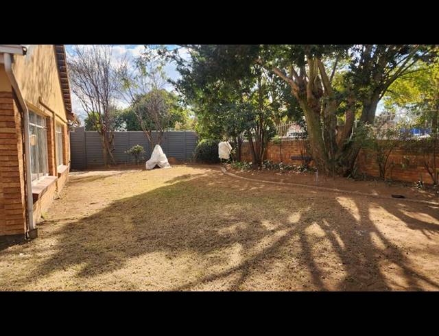 5 BEDROOM HOUSE FOR SALE IN FARRARMERE